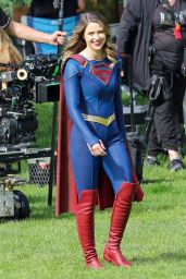 Melissa Benoist - Final season of "Supergirl" Filming Set in Vancouver 06/08/2021
