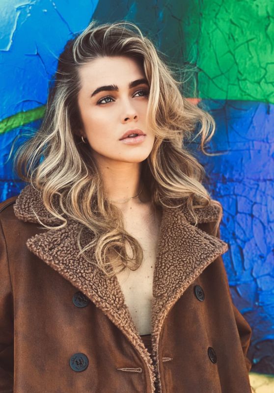 Melissa Roxburgh - Photoshoot June 2021