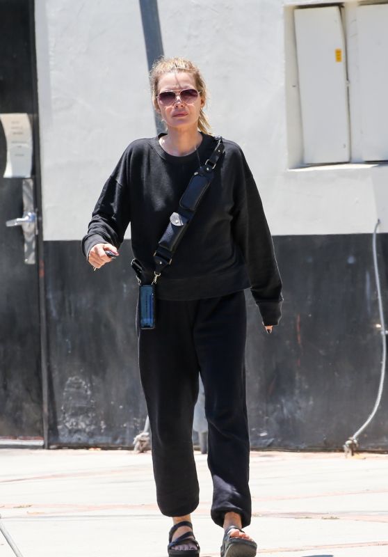 Michelle Pfeiffer in a Comfy Black Ensemble - Brentwood 06/14/2021