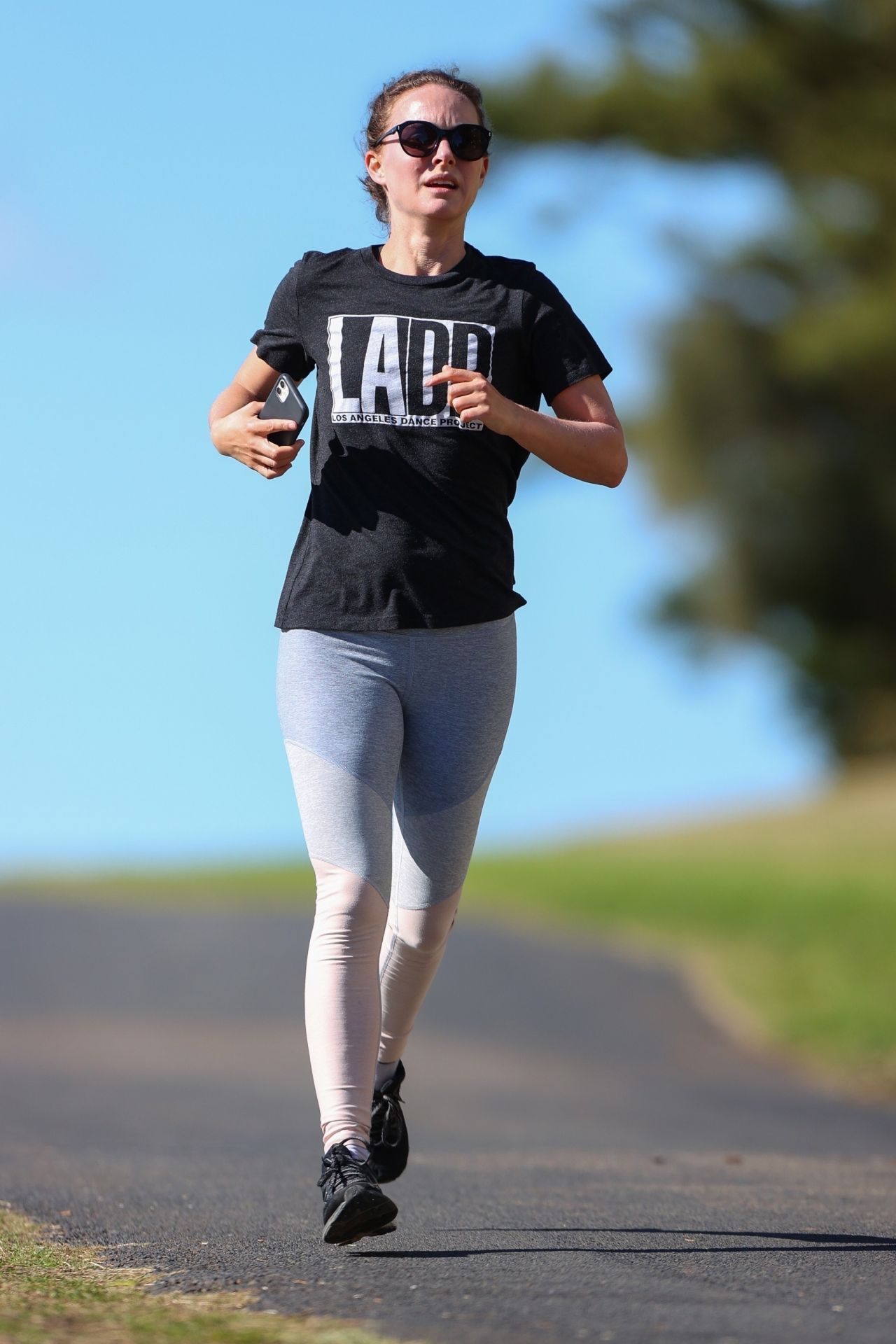 Natalie Portman - Morning Run in Sydney 06/17/2021 • CelebMafia