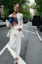 Olivia Culpo Outfit 06/13/2021
