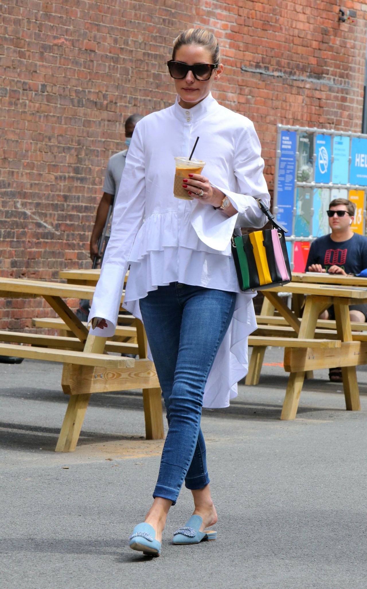 Olivia in Skinny Jeans White Blouse New York 06/01/2021 • CelebMafia