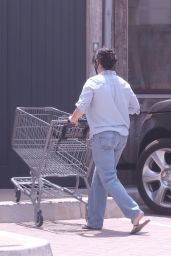 Shannen Doherty - Shopping at the Malibu Vintage Grocers in Malibu 06/21/2021