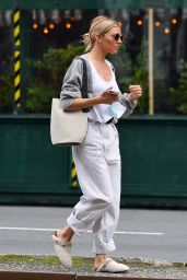Sienna Miller Street Style - NYC 06/05/2021