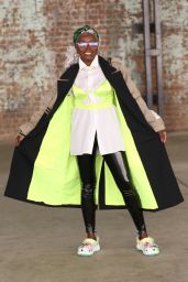 Suzan Mutesi – Afterpay Australian Fashion Week Street Style in Sydney 06/01/2021