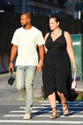 Ashley Graham With Husband Justin Ervin at the Greca in Tribeca, New York 07/19/2021