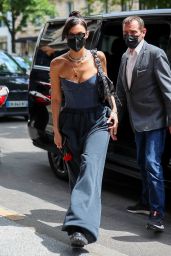 Bella Hadid Wears Corset and Baggy Sweatpants - Paris 07/07/2021