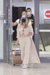 Courtney Stodden and Chris Sheng - Airport in Washington DC 07/20/2021