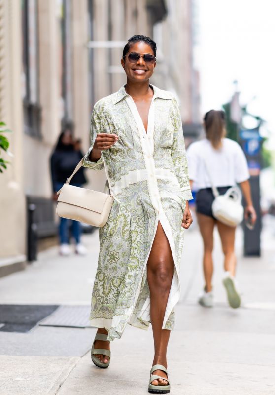 Gabrielle Union Looks Fashionable – New York 07/27/2021