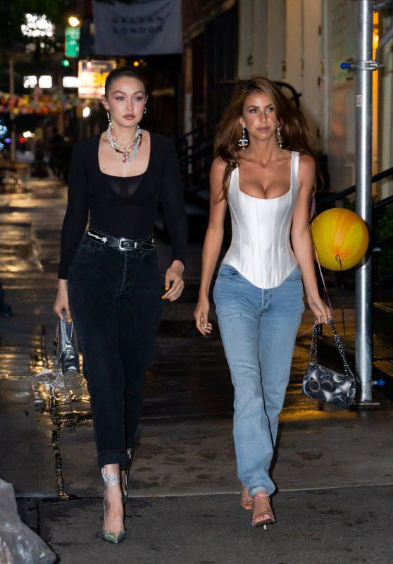 Gigi Hadid - Out in New York 07/05/2021
