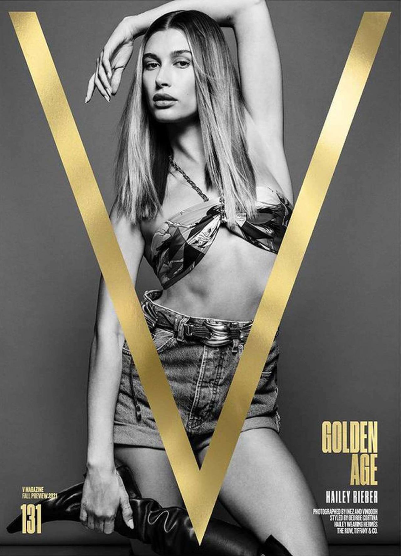 V magazine. Хейли Болдуин на обложке журнала. V Magazine журнал обложки. Логотип Rhode Хейли. Экстрасенша из журналов.