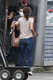 Halle Berry - "Mothership" Set in Plainville 07/19/2021