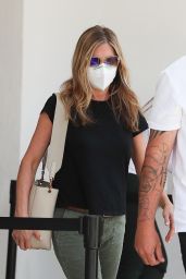 Jennifer Aniston in Casual Outfit - Beverly Hills 07/09/2021