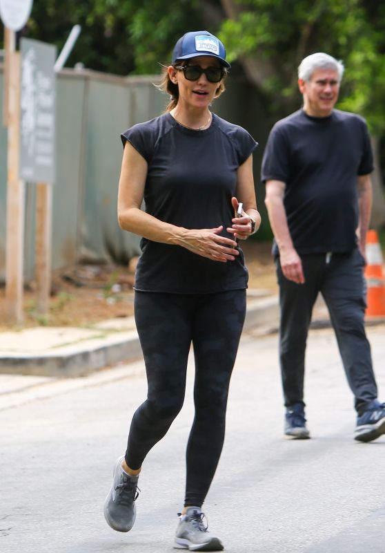 Jennifer Garner - Out in Brentwood 07/24/2021