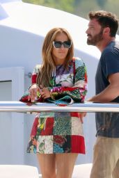 Jennifer Lopez and Ben Affleck on a Romantic Cruise Aboard a Yacht in the South of France 07/24/2021