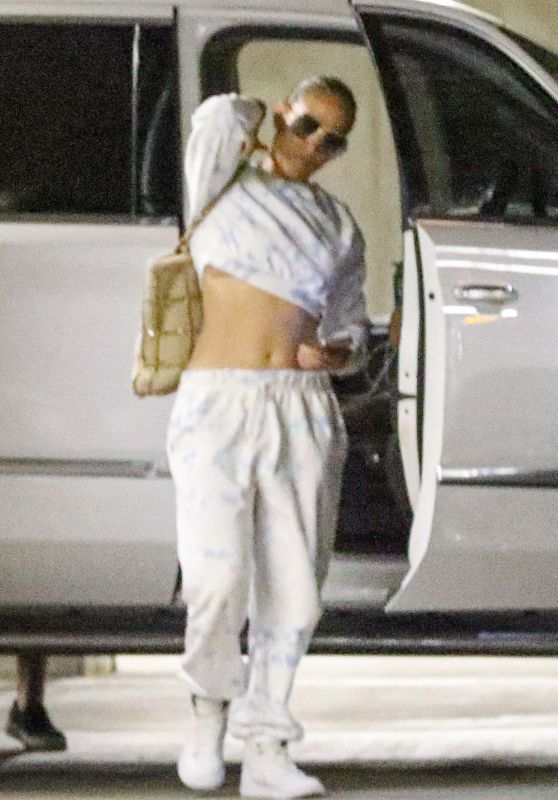 Jennifer Lopez - Out in Santa Monica 07/18/2021