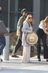 Jennifer Lopez Street Style - Los Angeles 07/22/2021