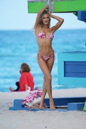 Joy Corrigan in a Pink Bikini at the Beach in Miami Beach 07/08/2021