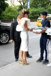 Kate Beckinsale - Out in New York 07/22/2021