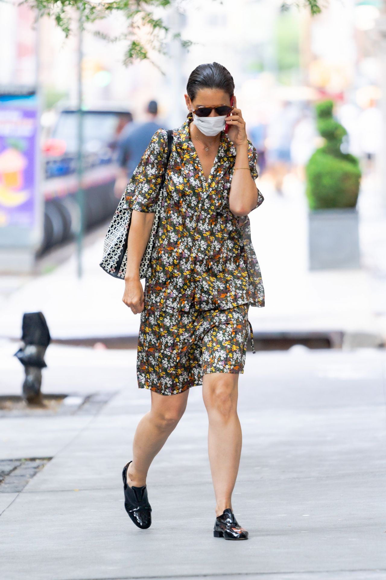 Katie Holmes - Out in New York 07/05/2021 • CelebMafia