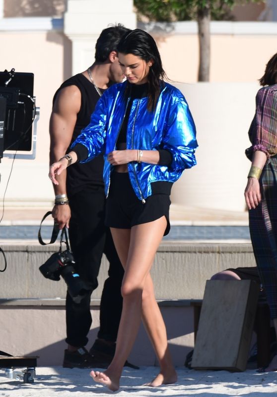 Kendall Jenner - Photoshoot in St Tropez  07/02/2021