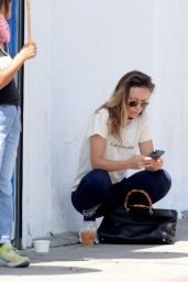 Olivia Wilde in Casual Outfit - Los Angeles 07/22/2021