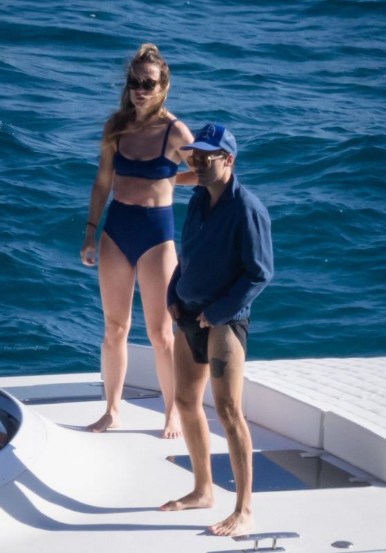 Olivia Wilde - On a yacht in Argentario 07/05/2021