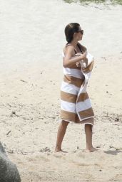 Penelope Cruz in a Swimsuit - Sardinia 06/23/2021