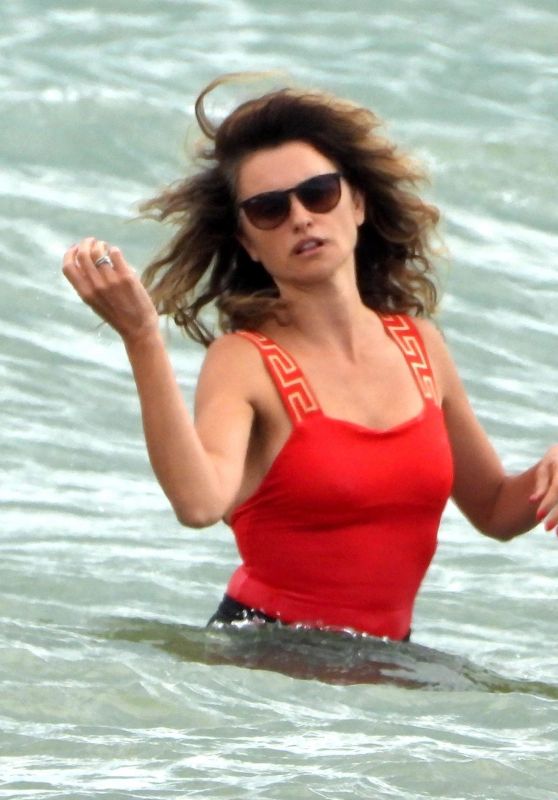 Penelope Cruz on the Beach in Fregene, Italy 07/20/2021