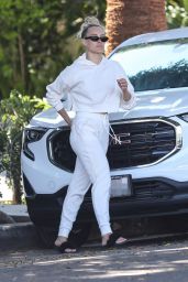 Peta Murgatroyd - Shopping in West Hollywood 07/03/2021