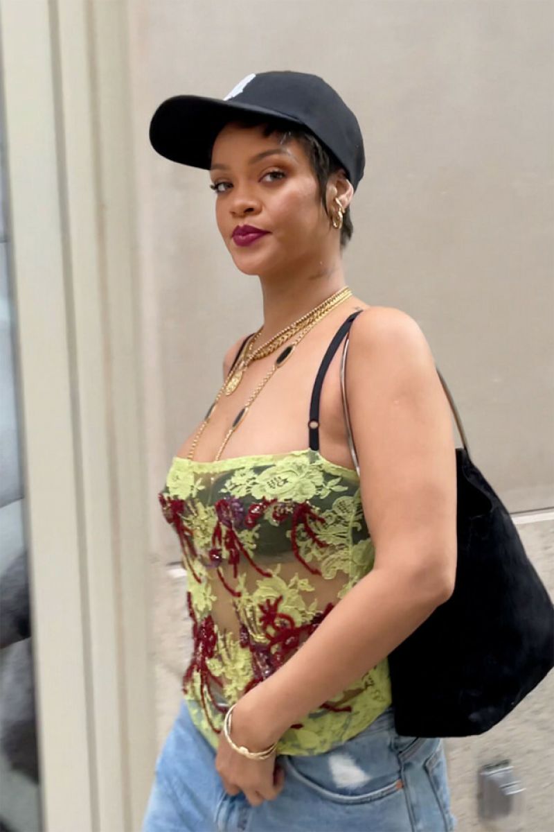 Rihanna Street Style Nyc 07 07 2021 Celebmafia