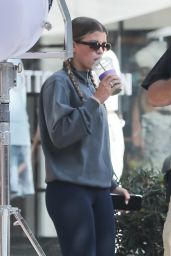 Sofia Richie - Melrose Place in West Hollywood 06/30/2021
