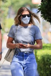Sofia Richie Street Style - Shopping in West Hollywood 07/30/2021