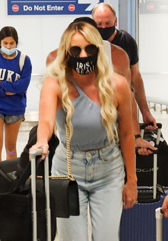 Whitney Rose - LAX in Los Angeles 07/23/2021