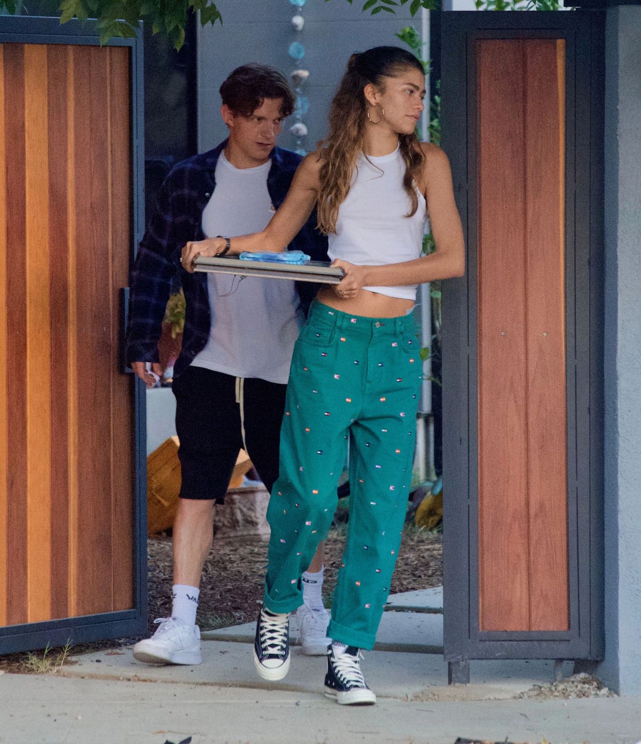 Zendaya and Tom Holland - Out in Los Angeles 07/01/2021 • CelebMafia