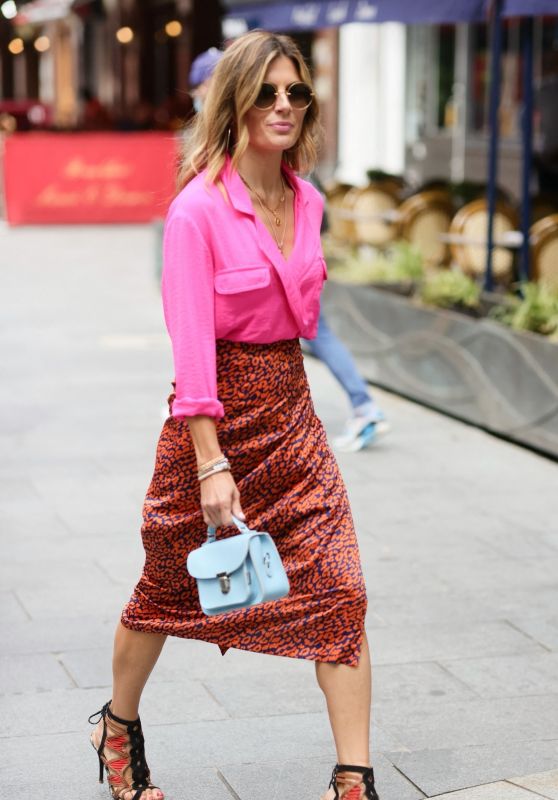 Zoe Hardman Wears Hot Heals and Pink Shirt - London 07/27/2021