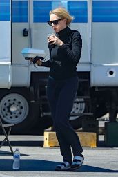 Amanda Seyfried as Elizabeth Holmes at "The Dropout" Set in Los Angeles 08/02/2021
