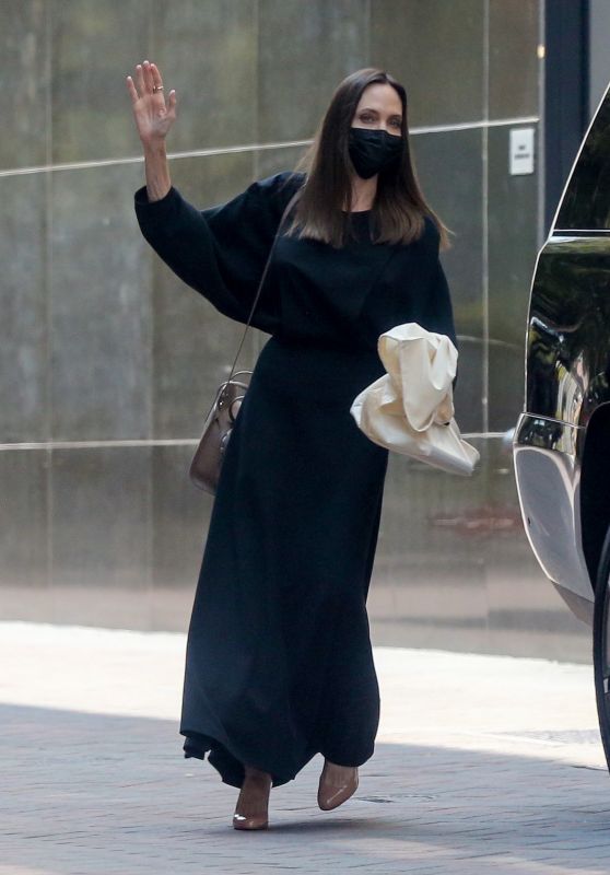 Angelina Jolie - Leaves an Office Building in Beverly Hills 08/23/2021