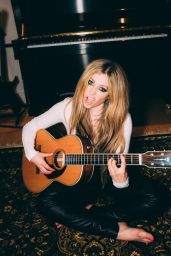Avril Lavigne 08/18/2021