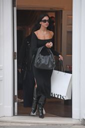 Dua Lipa - Shopping in London 08/26/2021