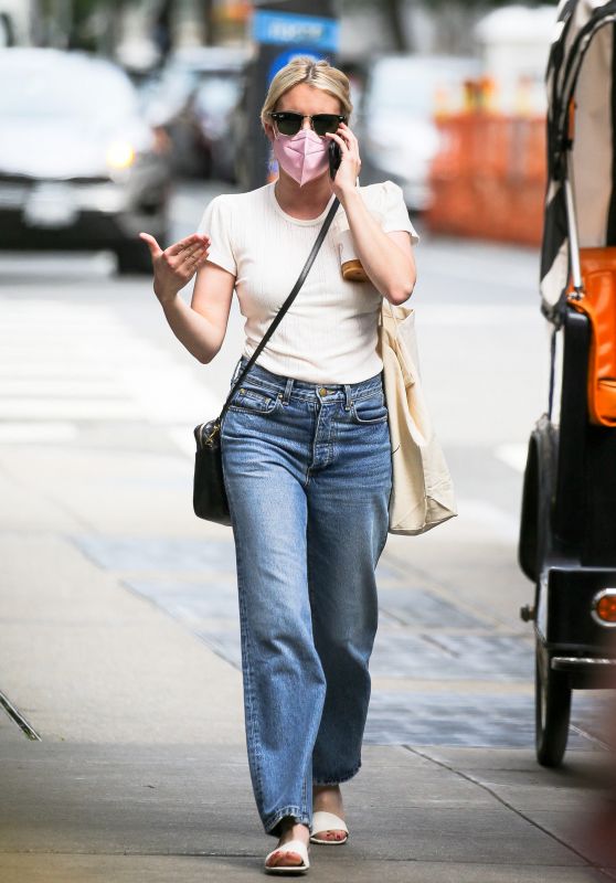Emma Roberts - Out in New York 08/07/2021