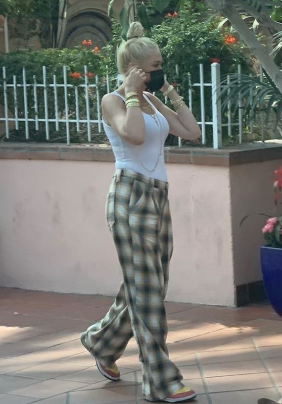 Gwen Stefani - Out in San Diego 08/24/2021