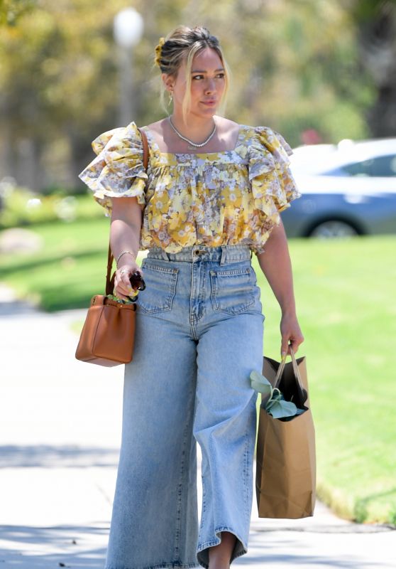Hilary Duff - Out in Los Angeles 08/03/2021