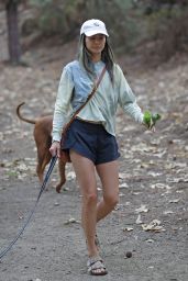 Jamie Chung - Hike in LA 08/24/2021