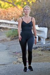 Julianne Hough - Out in Los Angeles 08/29/2021
