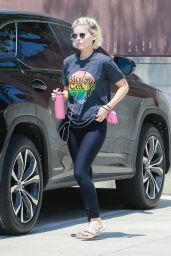 Kate Mara - Out in Los Feliz 08/14/2021