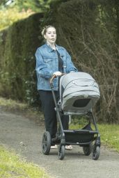 Katherine Ryan - Out for a Walk 08/12/2021