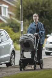 Katherine Ryan - Out for a Walk 08/12/2021