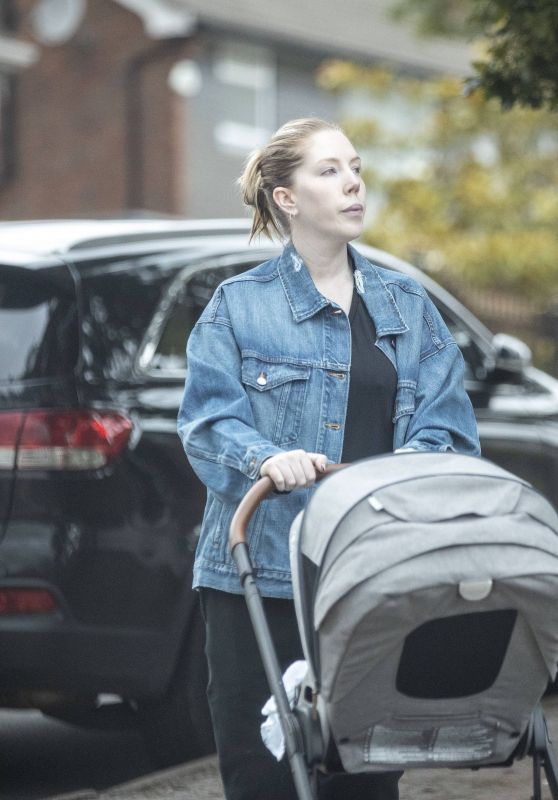 Katherine Ryan - Out for a Walk 08/12/2021