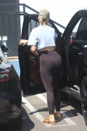 Katy Perry Booty in Tights - Beverly Hills 08/14/2021